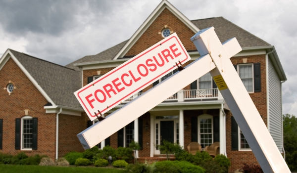 ATTOM: Foreclosure Activity Falls To Lowest Level Since 2005